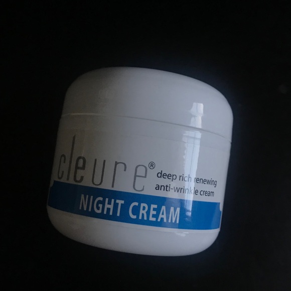 cleure night cream